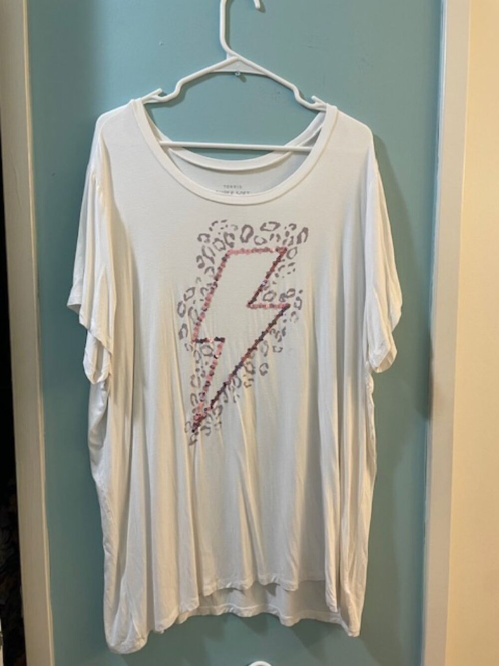 Torrid Supersoft White Top With Sequins, 3x